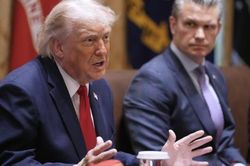 Ông Donald Trump nói Iran 'đầu hàng vô điều kiện'