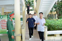 Thí sinh hoàn thành ca thi đầu tiên kỳ thi đánh giá năng lực của Bộ Quốc phòng