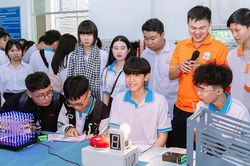 Chủ động 'rẽ lối' học nghề