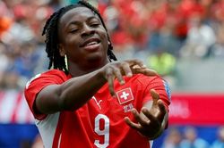 Kết quả b&oacute;ng đ&aacute; Bảng B World Cup 2026: Si&ecirc;u dự bị tỏa s&aacute;ng, Thụy Sỹ đ&egrave; bẹp Bosnia 4-1 để 'mở toang' c&aacute;nh cửa đi tiếp