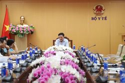 Sớm hoàn tất hồ sơ chính sách Luật An toàn thực phẩm trình Chính phủ