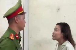 Người phụ nữ chửi bới, h&agrave;nh hung c&aacute;n bộ c&ocirc;ng an l&agrave; ai?