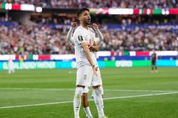 Tuyển Iran 'cầu cứu' FIFA