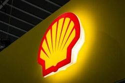 Shell thu hẹp mảng năng lượng t&aacute;i tạo để tập trung v&agrave;o nhi&ecirc;n liệu h&oacute;a thạch