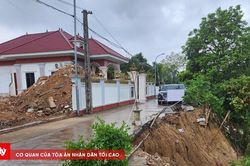 Chạy đua với lũ tiểu m&atilde;n, k&egrave; chống sạt lở Khe Chậm tăng tốc về đ&iacute;ch