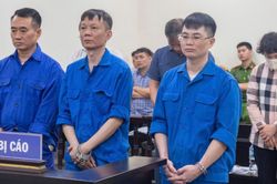 Bản &aacute;n d&agrave;nh cho nh&oacute;m cựu c&aacute;n bộ nhận hối lộ ở H&agrave; Nội
