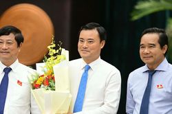 TPHCM miễn nhiệm 1 Phó Chủ tịch UBND để thực hiện công tác cán bộ
