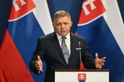 Chính phủ Slovakia vượt qua cuộc bỏ phiếu tín nhiệm