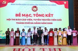 Kịch tính chung kết hội thi Báo cáo viên giỏi