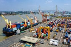 Ứng dụng c&ocirc;ng nghệ số th&uacute;c đẩy chuyển đổi xanh trong logistics