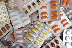 Mỹ điều tra cơ chế định gi&aacute; dược phẩm của Đức