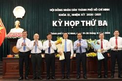 Miễn nhiệm Ph&oacute; Chủ tịch UBND B&ugrave;i Xu&acirc;n Cường