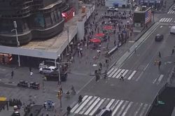 Nổ súng tại Quảng trường Thời đại, đám đông hoảng loạn bỏ chạy giữa trung tâm Manhattan