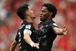 Nối gót Messi, Jonathan David lập hat-trick ở World Cup 2026