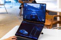 ASUS ROG đưa Zephyrus Duo màn hình kép về Việt Nam, giá gần 200 triệu đồng