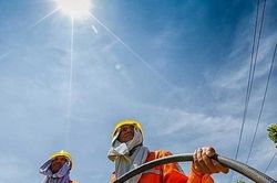 Nghiên cứu chính sách an sinh với lao động tiếp xúc nắng nóng