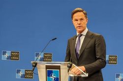 NATO x&aacute;c nhận kế hoạch tăng cường năng lực quốc ph&ograve;ng trước sức &eacute;p của Mỹ