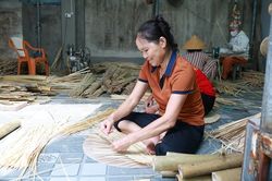Khát vọng làm giàu bằng nghề truyền thống trên quê hương Thiệu Hóa