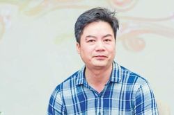 T&aacute;c giả - T&aacute;c phẩm: Nh&agrave; thơ, nh&agrave; b&aacute;o Nguyễn Quang Hưng