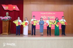 Ban Thường vụ Thành ủy và UBND thành phố Đồng Nai triển khai các quyết định về công tác cán bộ