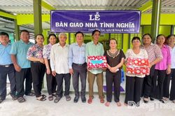 Xã Lương Hòa Lạc: Sửa chữa và bàn giao nhà tình nghĩa cho thương binh Nguyễn Văn Bảy