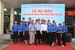 Phường Trung An ra mắt chợ kh&ocirc;ng d&ugrave;ng tiền mặt