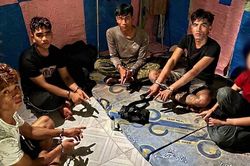 Bắt quả tang 5 đối tượng 'đập đá' lúc sáng sớm