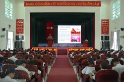 Lữ đo&agrave;n 954 Hải qu&acirc;n phối hợp phổ biến, gi&aacute;o dục ph&aacute;p luật cho c&aacute;n bộ, chiến sĩ