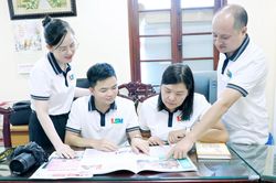 L&agrave;m b&aacute;o theo lời dạy của Người