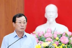 Hội nghị Ban Chấp h&agrave;nh Đảng bộ c&aacute;c cơ quan Đảng tỉnh lần thứ Tư