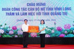 Đo&agrave;n c&ocirc;ng t&aacute;c c&aacute;n bộ nữ tỉnh Vĩnh Long thăm, l&agrave;m việc tại Quảng Trị