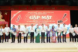 Th&aacute;i Nguy&ecirc;n: Gặp mặt kỷ niệm Ng&agrave;y B&aacute;o ch&iacute; c&aacute;ch mạng Việt Nam v&agrave; trao Giải B&aacute;o ch&iacute; Huỳnh Th&uacute;c Kh&aacute;ng