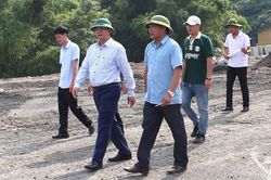 Tập trung đẩy nhanh tiến độ Dự án Khu tái định cư Bản Áng