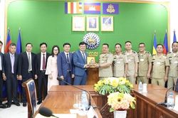 Tăng cường quan hệ hợp tác giữa Công an TP. Huế và Công an tỉnh Xiêm Riệp