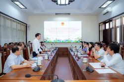 Chia sẻ kinh nghiệm bảo tồn di sản Huế với tỉnh Tuy&ecirc;n Quang