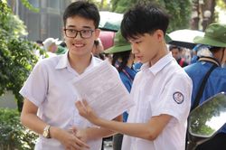 H&agrave; Nội c&ocirc;ng bố điểm chuẩn v&agrave;o lớp 10 c&ocirc;ng lập năm 2026