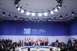 ASEAN - Nga sau 35 năm: Biến tin cậy th&agrave;nh động lực tăng trưởng mới