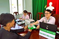 Khánh Hòa giải ngân khoản vay đầu tiên cho người sau cai nghiện