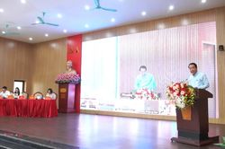 Đại biểu HĐND Thành phố tiếp xúc cử tri trước kỳ họp thường lệ