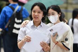 H&agrave; Nội c&ocirc;ng bố điểm chuẩn v&agrave;o lớp 10 của bốn trường chuy&ecirc;n