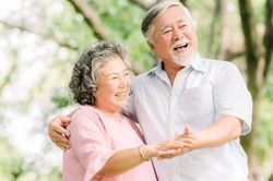 Về già mới nhận ra: '3 không gần, 3 không phụ thuộc, 3 không nên hỏi' sẽ sống an yên đến cuối đời