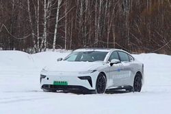 Lộ diện loại pin &ocirc; t&ocirc; điện đi 1.000 km, chịu nhiệt tới 170&deg;C