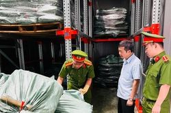 Công an Hà Nội phá đường dây tuồn hàng nghìn tấn chân gà nhập lậu ra thị trường