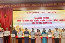 Phường Long Biên: 12 tác phẩm đạt Giải Cuộc thi chính luận về bảo vệ nền tảng tư tưởng của Đảng