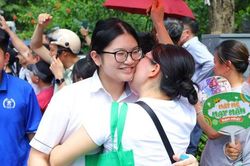 Hôm nay, Hà Nội công bố điểm thi, điểm chuẩn vào lớp 10