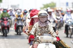 Nắng nóng dài ngày bao phủ miền Bắc, miền Trung từ hôm nay