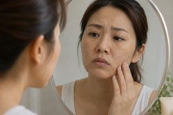 Thiếu magie biểu hiện trên làn da như thế nào?