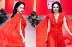 Hoa hậu Hương Giang xuất hiện rực rỡ tại Tuần lễ Thời trang Quốc tế Việt Nam