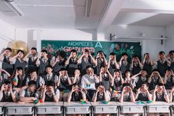 Một lớp học ở Hà Nội có 34/34 học sinh đều đỗ chuyên Toán, Tin
