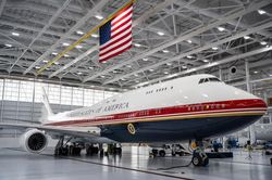 Ông Trump tiết lộ mẫu Air Force One mới do Qatar tặng